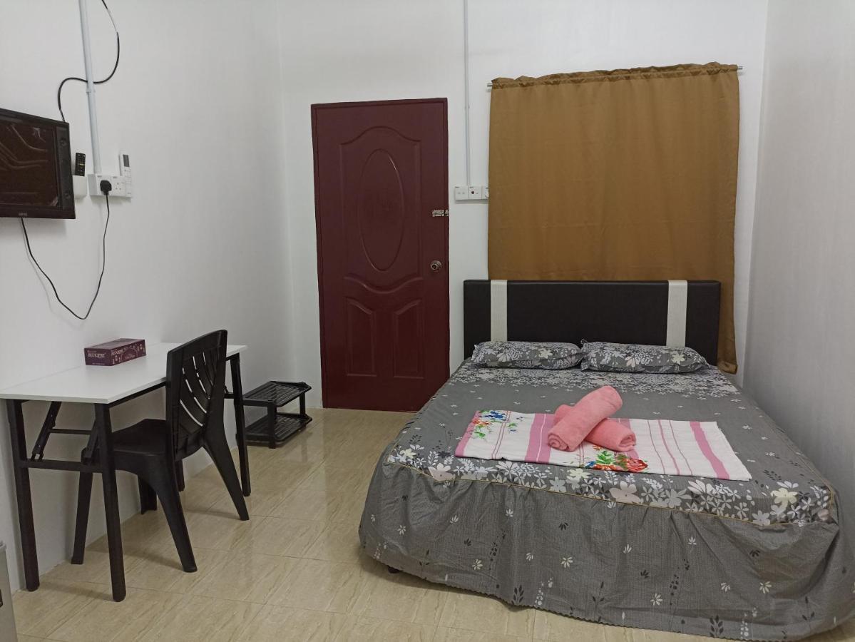 Depulauserai Roomstays Pekan Bagian luar foto